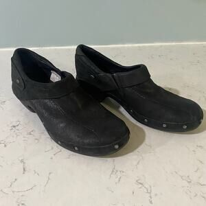 MERRELL Womens 8.5 Black Slip on Clogs